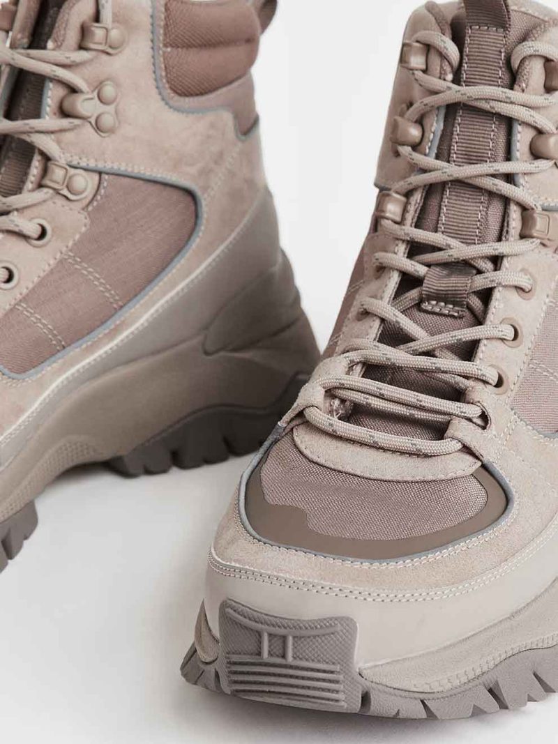 Walking Boots - Image 3