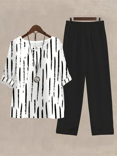 [Polyester Striped Set] Polyester Women's Casual Striped Crew Neck Top and Pants Set, Regular Fit, with Three-Quarter Sleeves, Short Sleeve, with Decorative Buttons for All Seasons